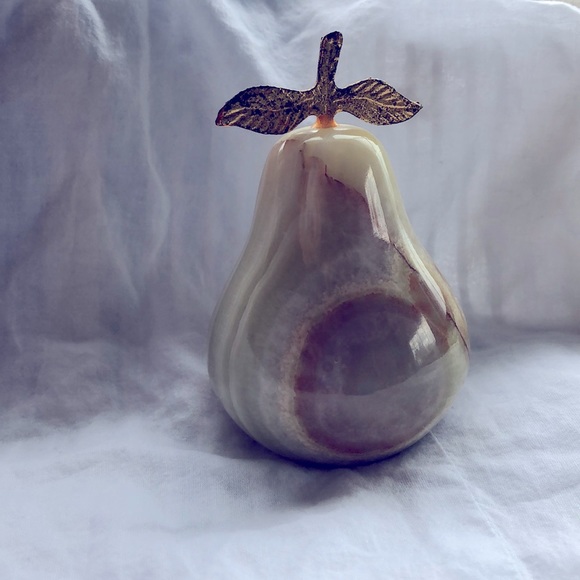 Onyx Pear Decorative Fruit. Gold/Brass Stem. Solid Onyx Marble. - Picture 5 of 11
